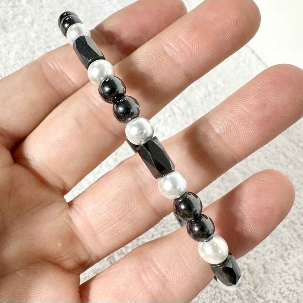 5/$35 Handmade Metallic Magnetic Beaded Bracelet With Magnetic Closure